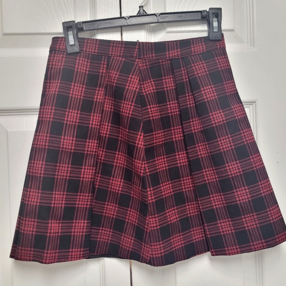 Plaid Pleated Red and Black Skirt